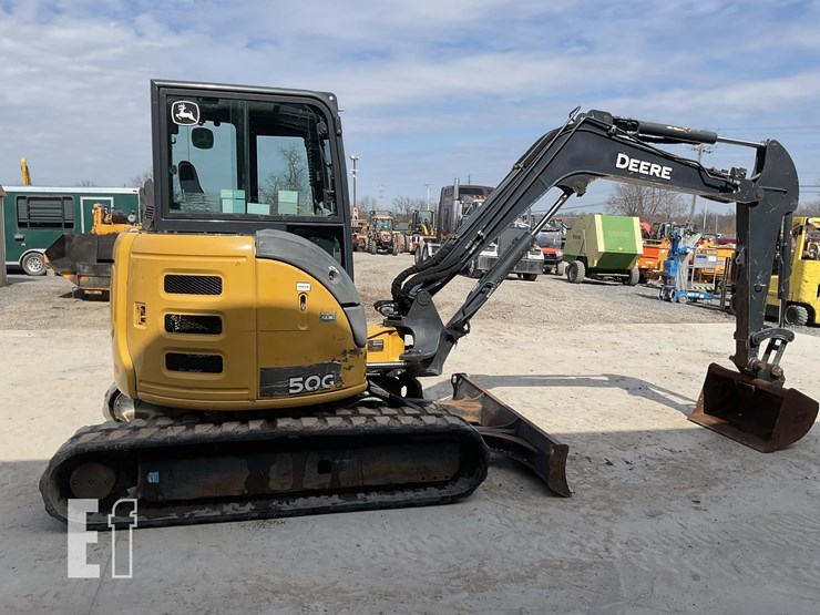 2014-deere-50g-image-5