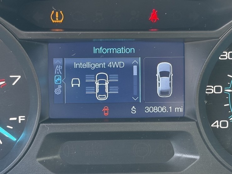 2015-ford-explorer-xlt-image-25