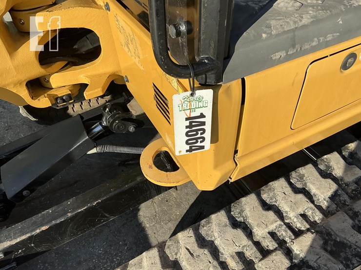 2022-caterpillar-302.7cr-image-19