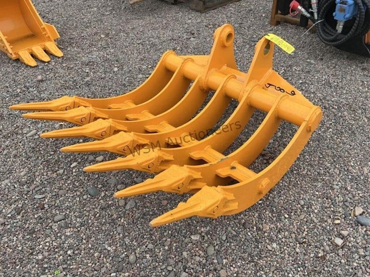 caterpillar-305-image-1