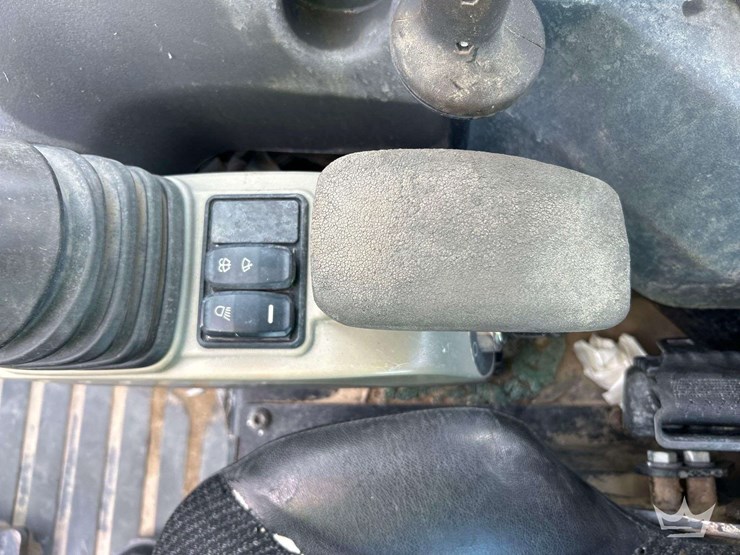 2018-caterpillar-305.5e2-image-19