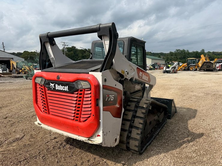 2022-bobcat-t76-image-4