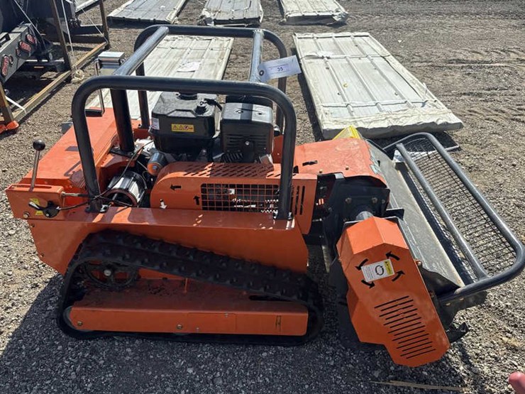 #35-•-remote-controlled-gas-lawn-mower---ft-lm1000q-image-3