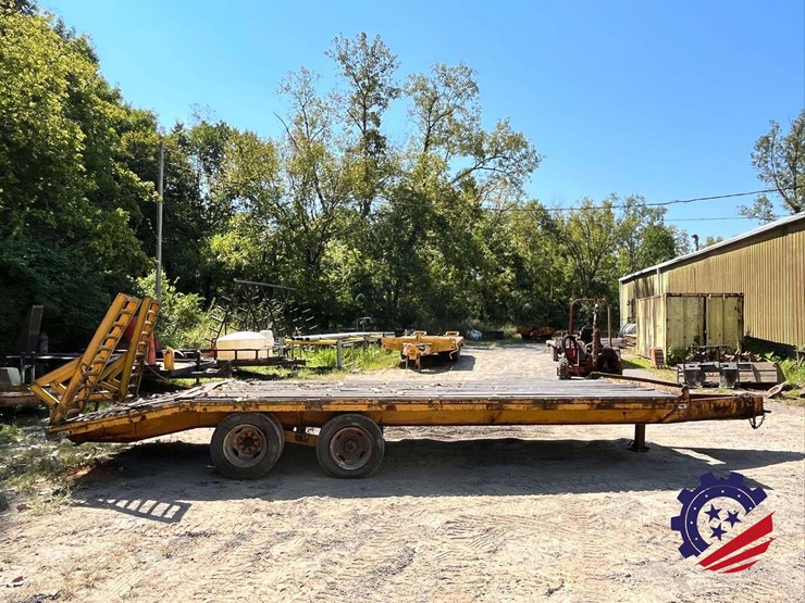 dual-t/a-equipment-tag-trailer-image-5