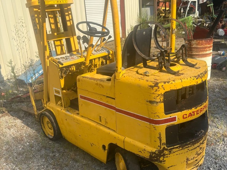 caterpillar-t40b-image-3