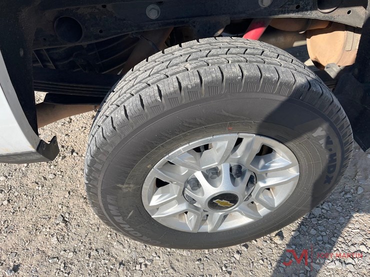 2018-chevrolet-2500-image-8