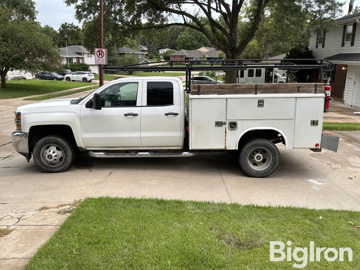 2016-chevrolet-silverado-3500-image-8