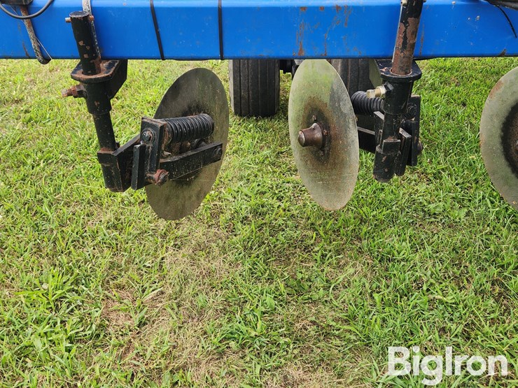 2004-case-ih-5310-image-17