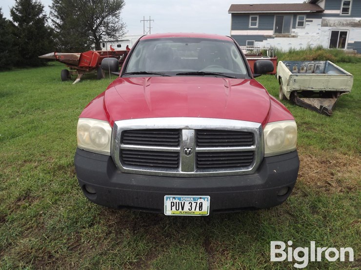 2006-dodge-dakota-slt-image-2