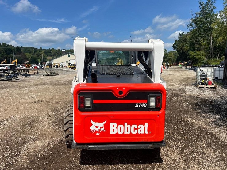 2022-bobcat-s740-image-5