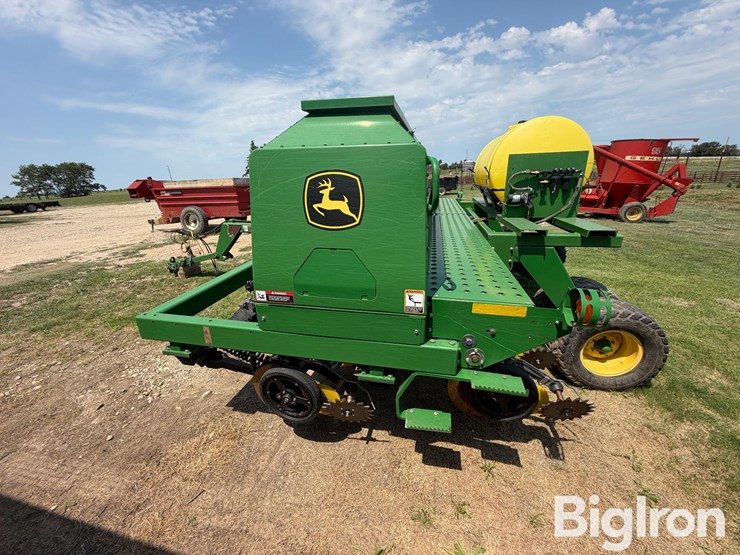 2012-john-deere-1590-image-8