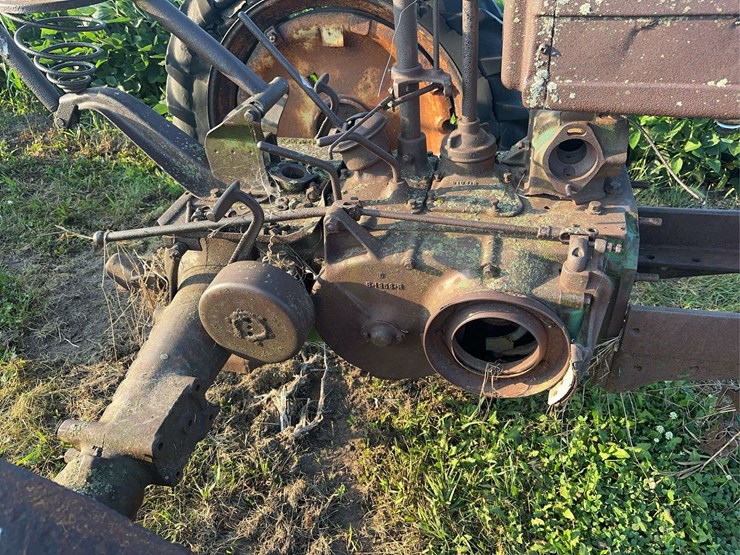 john-deere-b-image-11