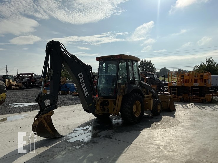 2010-deere-310j-image-4