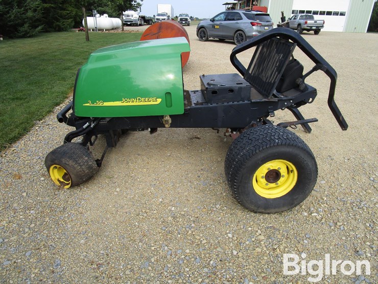 john-deere-3225c-image-4