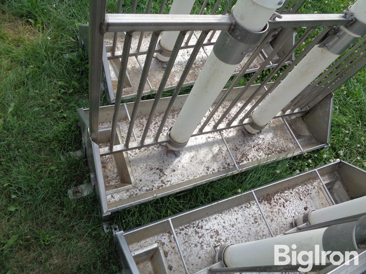 stainless-steel-tube-feeders-image-18