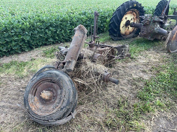 john-deere-b-image-1