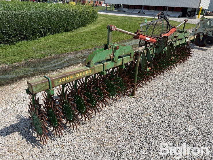 john-deere-400-image-3