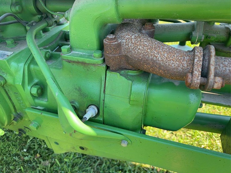 john-deere-b-image-26