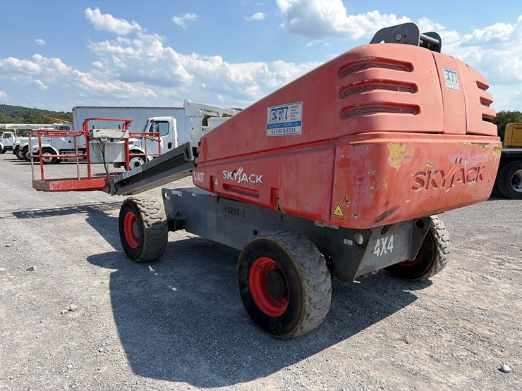 2017-skyjack-sj40t-image-6