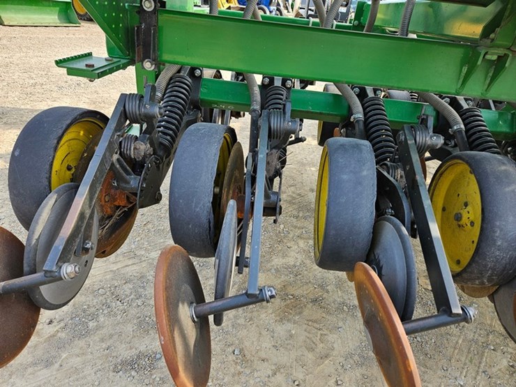 john-deere-750-image-47