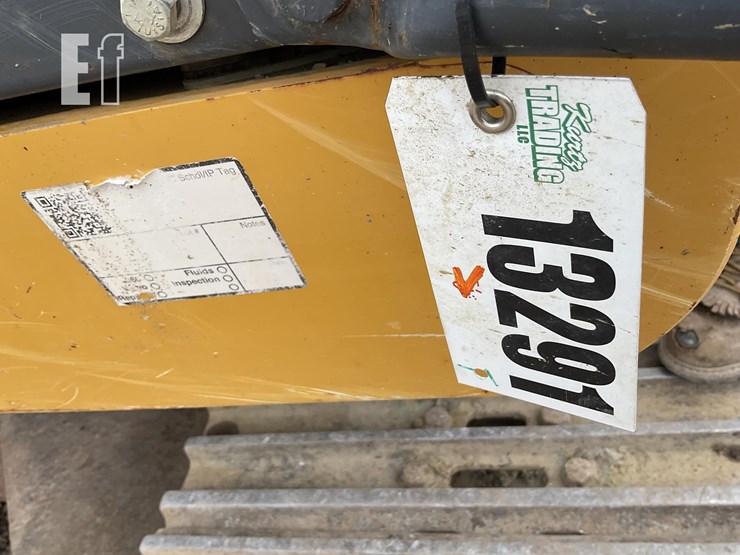 2015-deere-350g-lc-image-21
