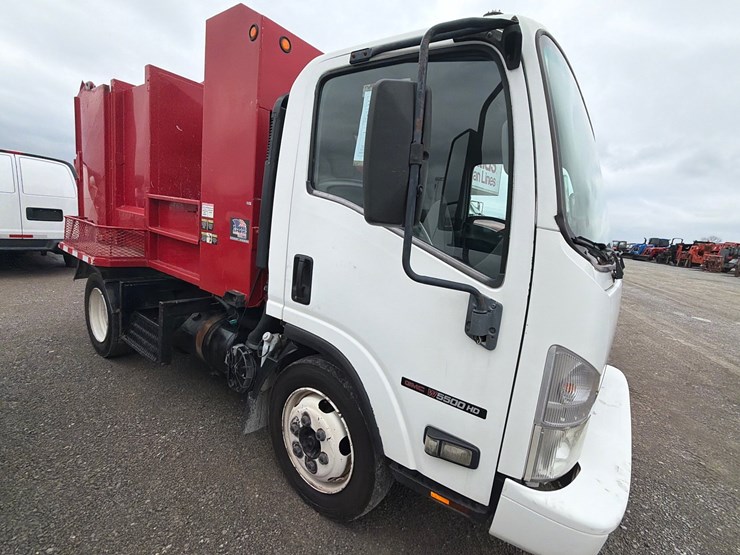 2008-gmc-w5500-image-2