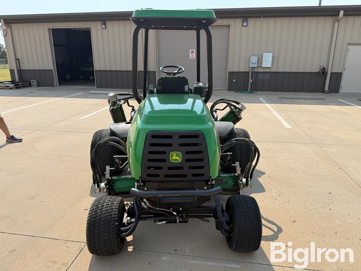 john-deere-3225c-image-6