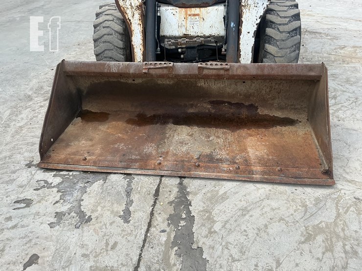 2014-bobcat-s650-image-9