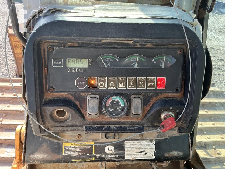 2005-deere-700h-lgp-image-16