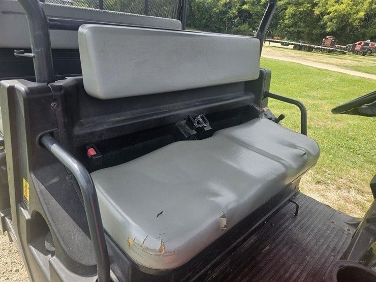 2011-kubota-rtv1140-image-8