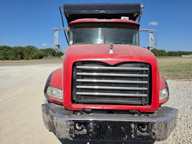 #26510-•-2006-mack-ct713-triaxle-dump-truck-image-15