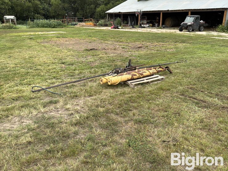 gleaner-830-image-3
