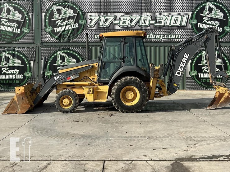 2010-deere-310j-image-1