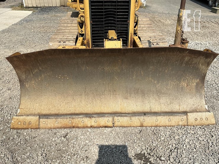 2005-caterpillar-d3g-xl-image-11