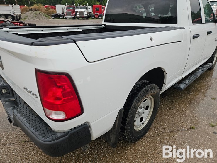 2016-dodge-1500-image-18