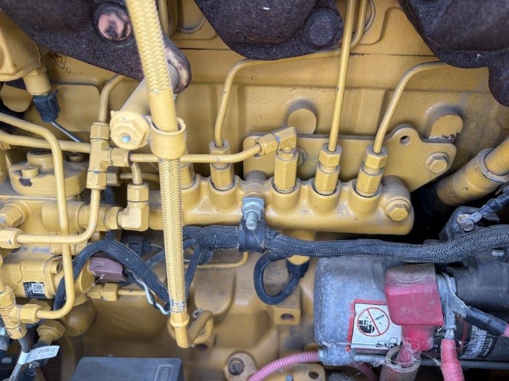 2013-deere-210k-ep-image-59
