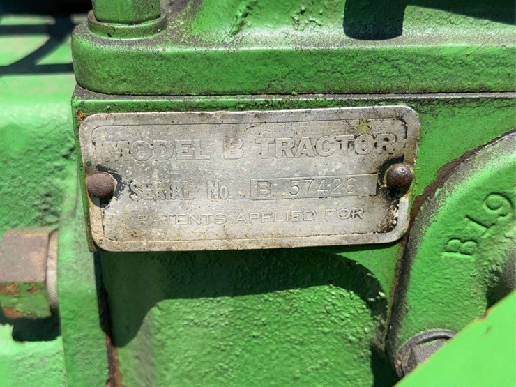 john-deere-b-image-42