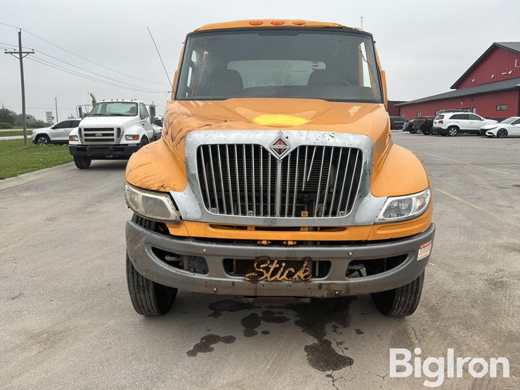 2019-massey-ferguson-730-image-11