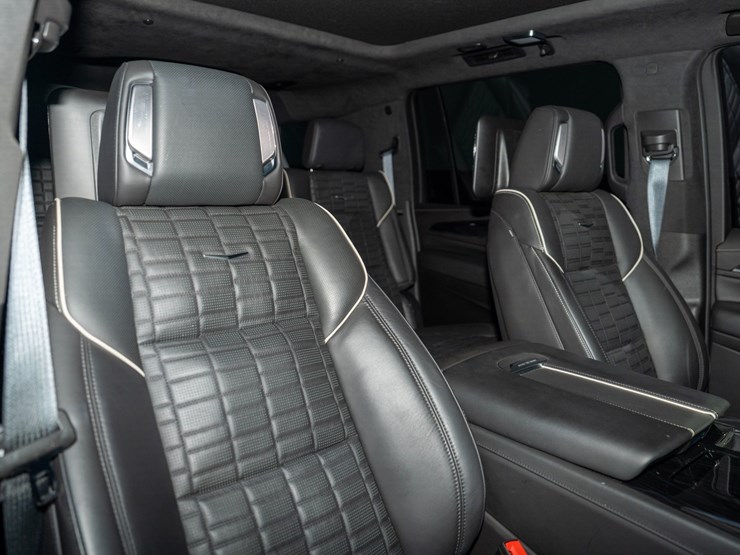 2024-cadillac-escalade-esv-image-71