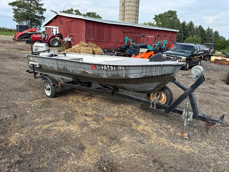 #741-•-16’-mirrow-fishing-boat-image-7
