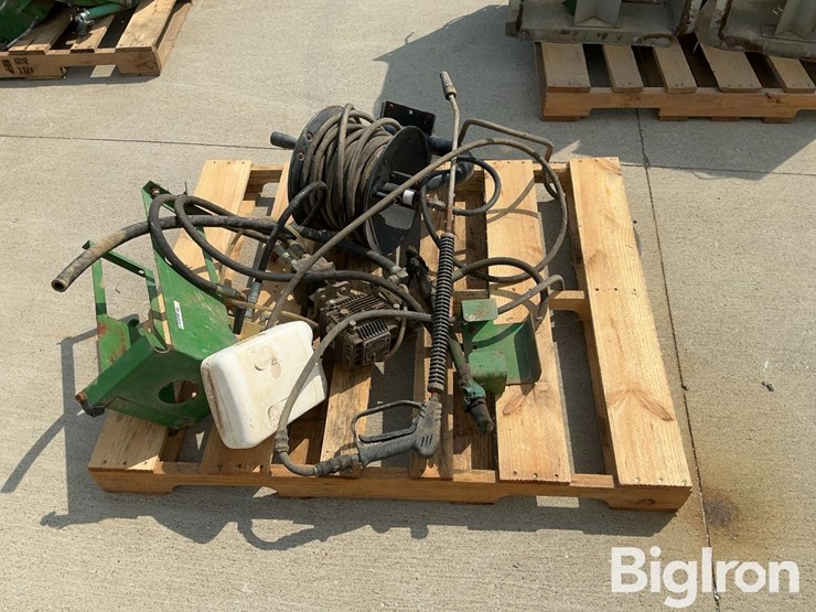 john-deere-4930-image-4