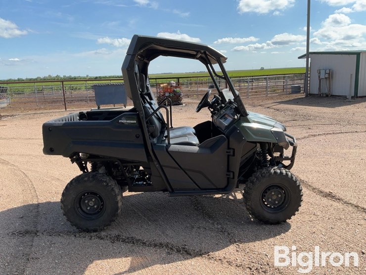 2023-pioneer-4x4-image-4