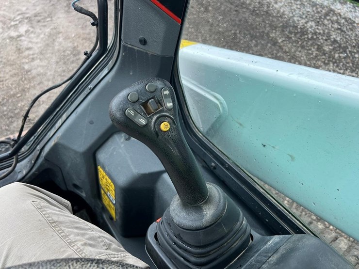 2024-bobcat-t66-image-25
