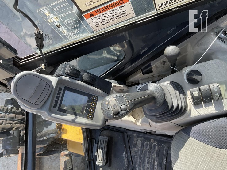 2014-deere-50g-image-15