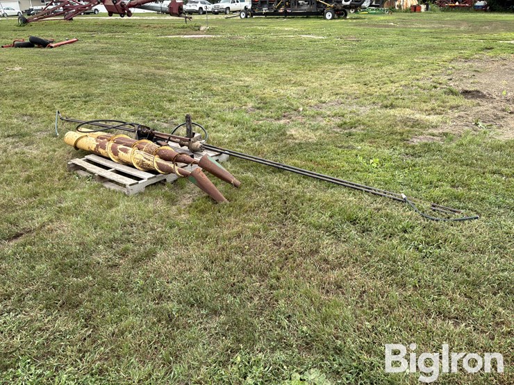 gleaner-830-image-1