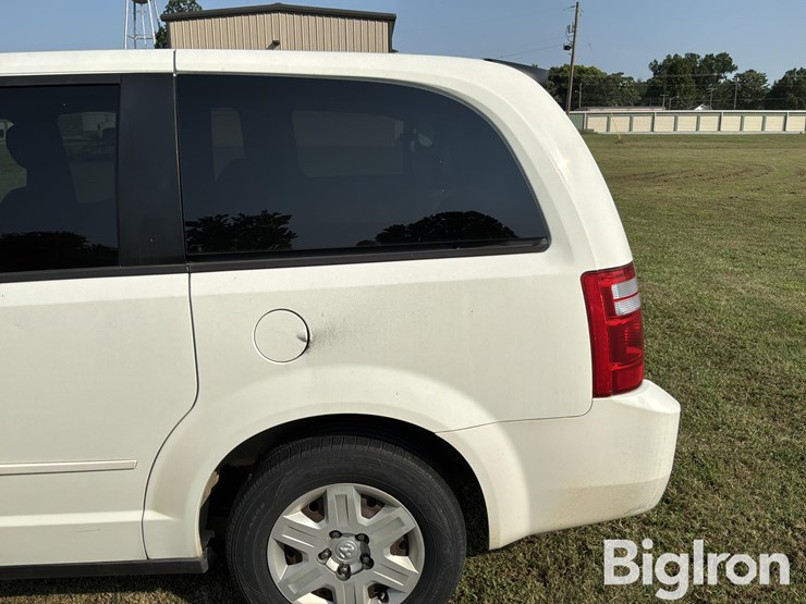 2009-dodge-grand-caravan-se-image-14