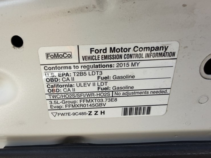 2015-ford-explorer-xlt-image-14
