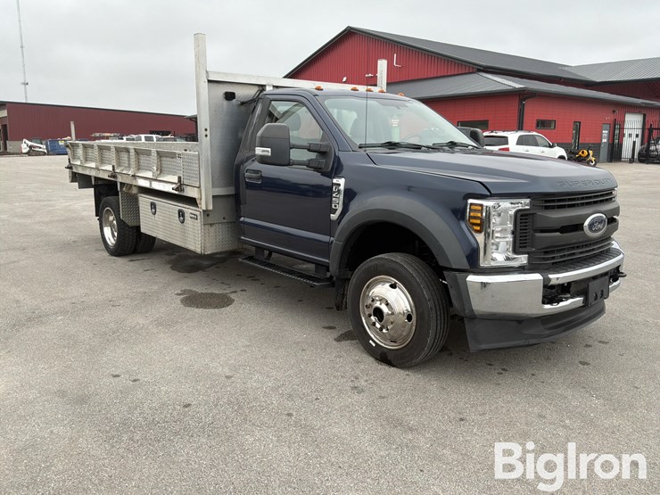 2019-ford-f450-xl-image-3