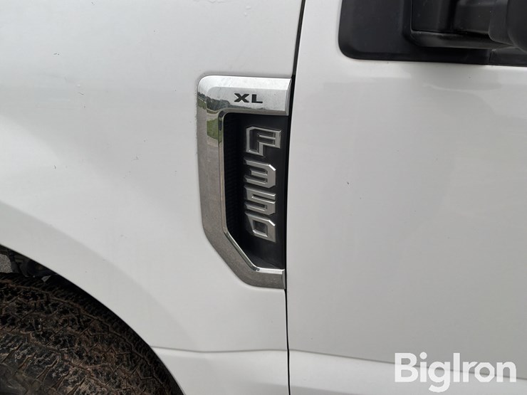 2019-ford-f350-xl-image-14