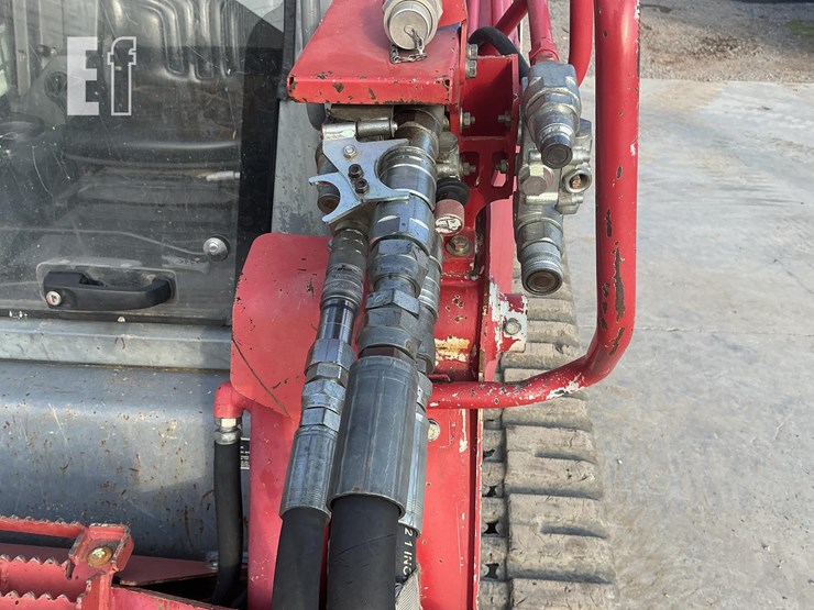 2019-takeuchi-tl12v2-image-12